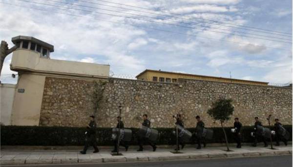 To κατηγορώ της οικογένειας του Παύλου Φύσσα ακούστηκε στη δίκη της Χρυσής Αυγής