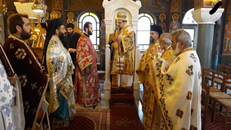 Χειροτονία διακόνου από τον μητροπολίτη Μεσσηνίας