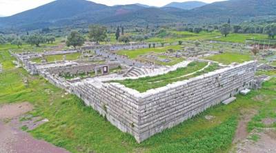 “Καμπανάκι” για τον τουρισμό στην Πελοπόννησο: Μείωση επισκέψεων σε μουσεία και αρχαιολογικούς χώρους