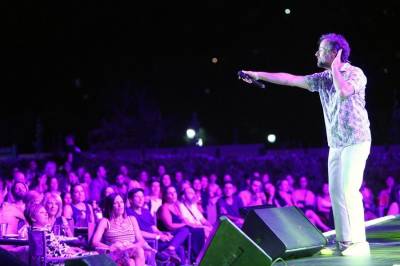 Τη Δευτέρα η συναυλία του Κωστή Μαραβέγια στην Καλαμάτα