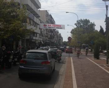 Ο Νίκας κατέβασε πανό του Τσίπρα