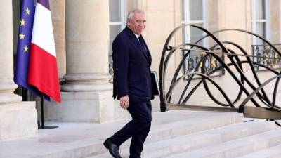 Η Γαλλία αντιμέτωπη με νέα πολιτική κρίση με την αναμενόμενη πτώση της κυβέρνησης του Μπαϊρού