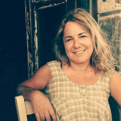 Η Δέσποινα Σιμάκη στην "Ε" για το βιβλίο "Τούμπα στα πλακάκια"