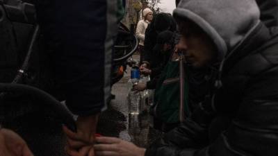 Χιονίζει στο Κίεβο - Εκατομμύρια Ουκρανοί είναι χωρίς ηλεκτρικό ρεύμα