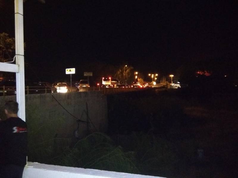 Κολλημένοι επί ώρες στον Ισθμό εκατοντάδες οδηγοί