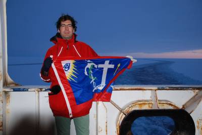 Από την Ύδρα στην Αρκτική: Ο Μ. Τσαμαδός μελετά το πολικό κλίμα και χαρτογραφεί το λιώσιμο των πάγων