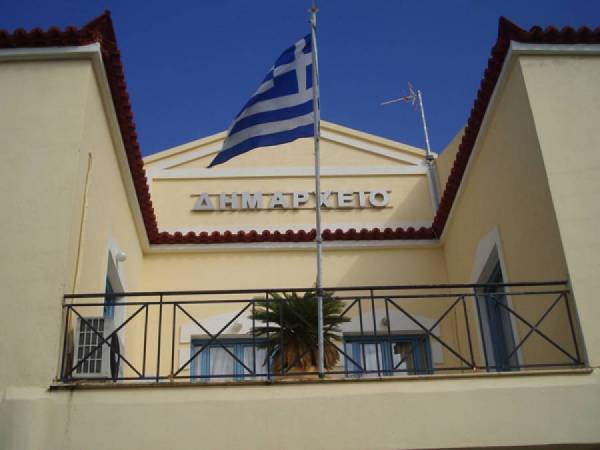 Αμισθος ειδικός συνεργάτης στον Δήμο Τριφυλίας