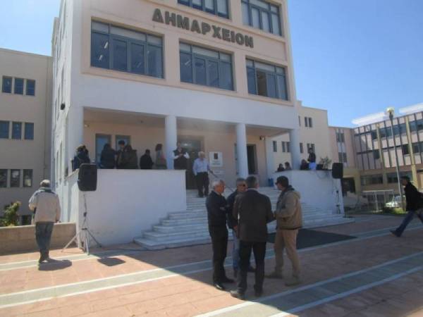 Σύμφωνα με τα ανεπίσημα στοιχεία σταυροδοσίας: Η σύνθεση του Δημοτικού Συμβουλίου Καλαμάτας