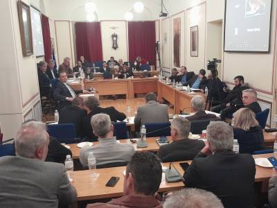 Δημοτικό Συμβούλιο Καλαμάτας: Κοινή πρόταση για αντικειμενικές αξίες