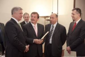 Συνάντηση Σαμπαζιώτη με υψηλόβαθμους Βόσνιους αξιωματούχους