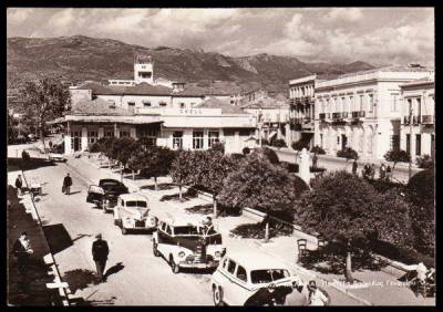 Η πλατεία τη δεκαετία του 1950