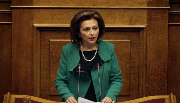 Χρυσοβελώνη: 'Ημιμαθής' ο Στ.Θεοδωράκης για το θέμα των γερμανικών αποζημιώσεων