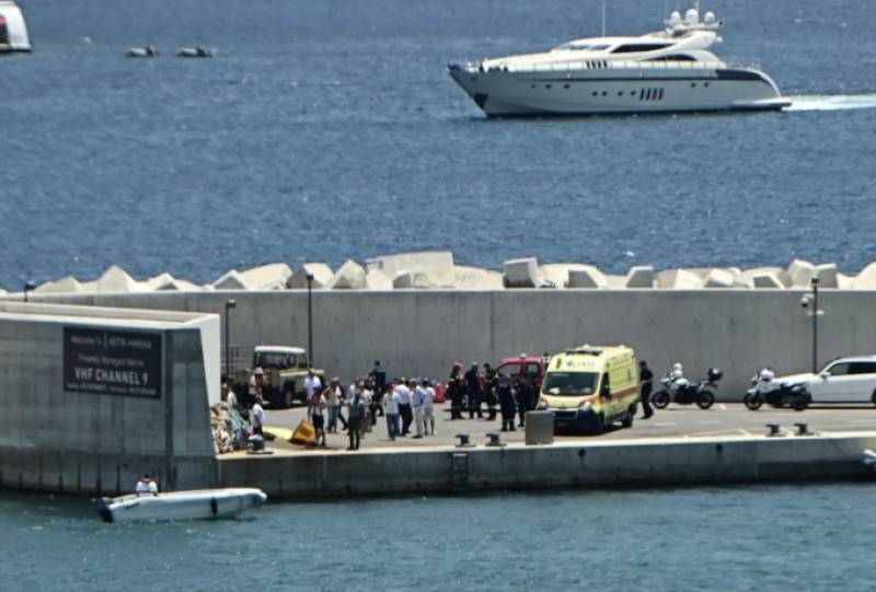 Πτώση ιδιωτικού ελικοπτέρου στη Βουλιαγμένη, σώοι οι πέντε επιβαίνοντες (βίντεο)