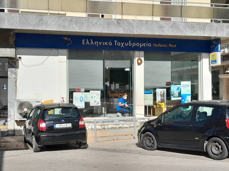 Το χρονικό της ένοπλης ληστείας στα ΕΛΤΑ Μεσσήνης - Τρεις κουκουλοφόροι άρπαξαν 130.000 ευρώ! (βίντεο)