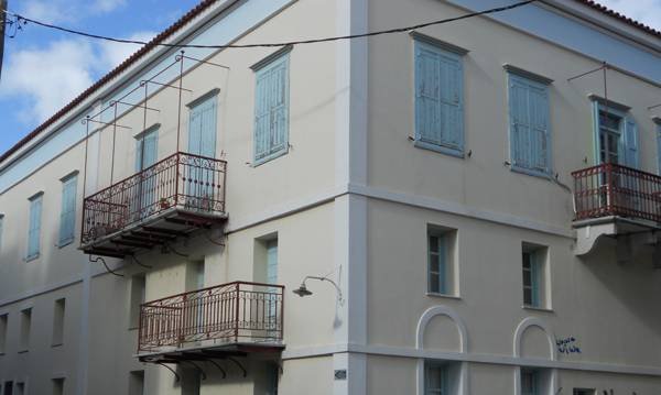 Ανακαινίζεται το κτήριο "Λαλέα"