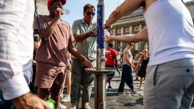 Γαλλία: Πρωτοφανές για την εποχή κύμα καύσωνα πλήττει τη χώρα