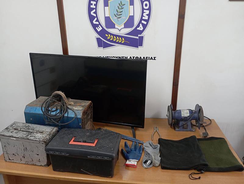 Μεσσηνία: Σύλληψη 4 Ρομά με κλοπιμαία από το Δάρα