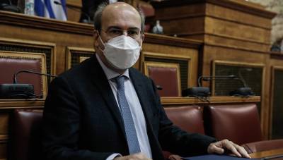 Χατζηδάκης: Θα εντατικοποιηθούν οι έλεγχοι για τις συνθήκες εργασίας στον τουρισμό, θα καλυφθούν οι κενές θέσεις