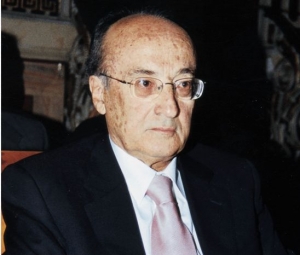 Ο ΠΡΟΕΔΡΟΣ ΤΗΣ ΑΚΑΔΗΜΙΑΣ ΑΘΗΝΩΝ ΑΠ. ΓΕΩΡΓΙΑΔΗΣ ΣΤΗΝ &quot;Ε&quot; «Να ανοίξει το &quot;κλειστό επάγγελμα&quot; του πολιτικού»