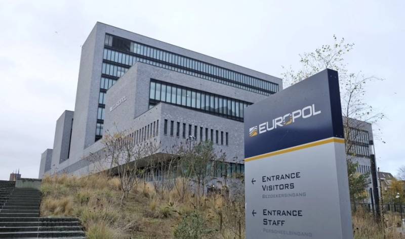 Europol: Τουλάχιστον 146 παιδιά σε όλο τον κόσμο σώθηκαν σε αστυνομική επιχείρηση για κακοποίηση παιδιών στο διαδίκτυο