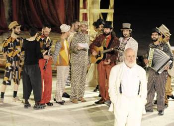 Κερδίστε 5 διπλές προσκλήσεις για τον &quot;Πλούτο&quot; με το Διονύση Σαββόπουλο (βίντεο)