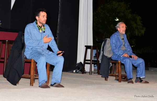 Τάσος Παλαντζίδης: &quot;Το θέατρο είναι μία «εστία τεχνών»&quot;