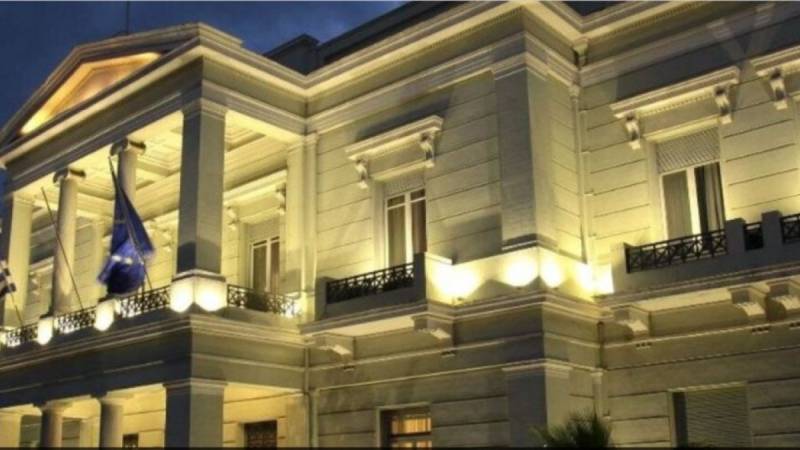 «Μην ταξιδεύετε στην Ουκρανία», συμβουλεύει το Υπουργείο Εξωτερικών τους Έλληνες πολίτες