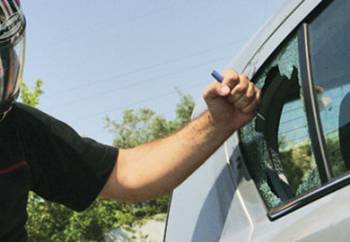 Νεαροί τσιγγάνοι έκλεβαν αυτοκίνητα στο Ναύπλιο