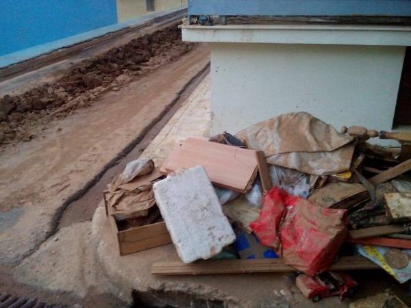 Ακόμα περιμένουν στη Μπουλούκου