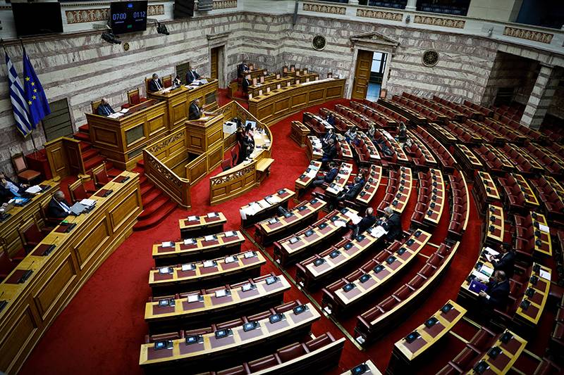 Βουλή: Έναντι αντιπαράθεση ανάμεσα σε Γεωργιάδη και Δρίτσα για Novartis