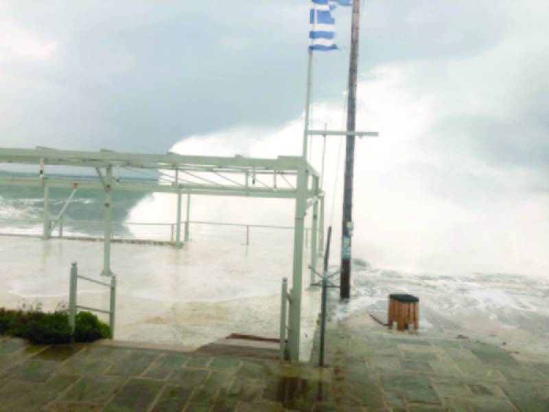 Ισχυροί άνεμοι στο Μάραθο