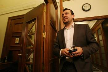 Παππάς: &quot;Οι τηλεοπτικοί σταθμοί θα πρέπει να λειτουργήσουν με όρους νομιμότητας&quot;