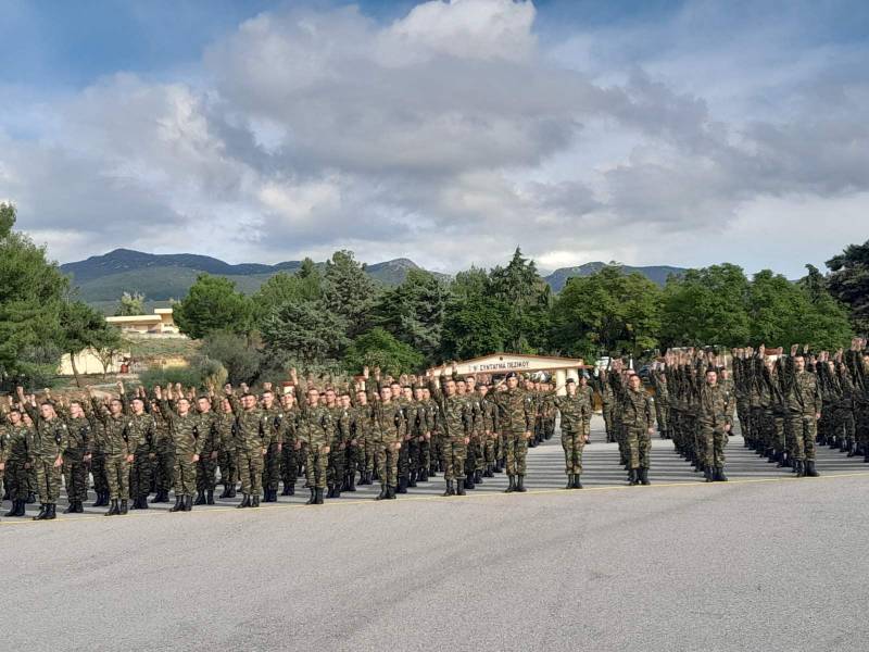 Ορκωμοσία νεοσυλλέκτων στο Στρατόπεδο Καλαμάτας