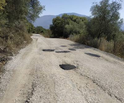 Διαμαρτυρία Ραυτοπουλαίων για… δήθεν ασφαλτοστρώσεις