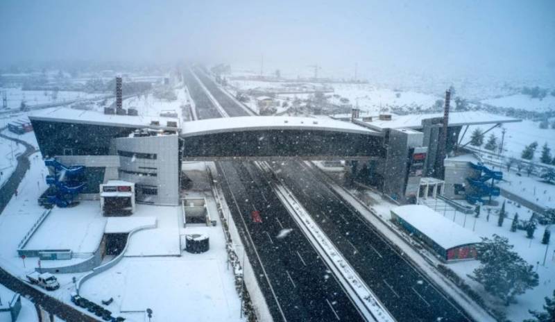 Κακοκαιρία Φίλιππος: Σε κλοιό βαρυχειμωνιάς η χώρα (Βίντεο)