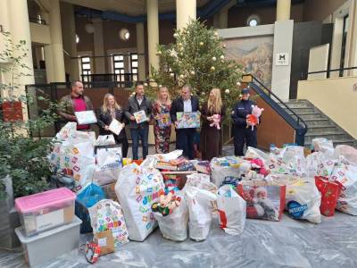 Μεσσηνία: Με επιτυχία η Χριστουγεννιάτικη δράση “Αϊ Βασίλης Από Παιδί σε Παιδί” - Συγκεντρώθηκαν πάνω από 2.000 παιχνίδια