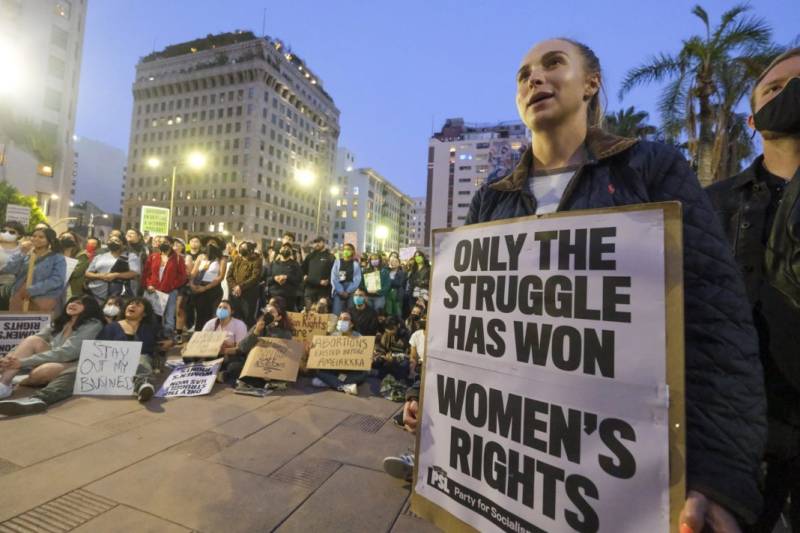 ΗΠΑ: Κοινωνική αντίδραση και πολιτική αντιπαράθεση για το προσχέδιο απαγόρευσης των αμβλώσεων