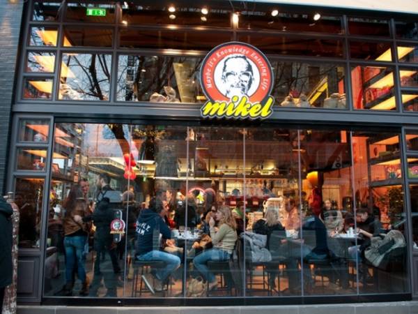 Ανοίγουν &quot;Mikel&quot; στην Καλαμάτα και ζητούν προσωπικό