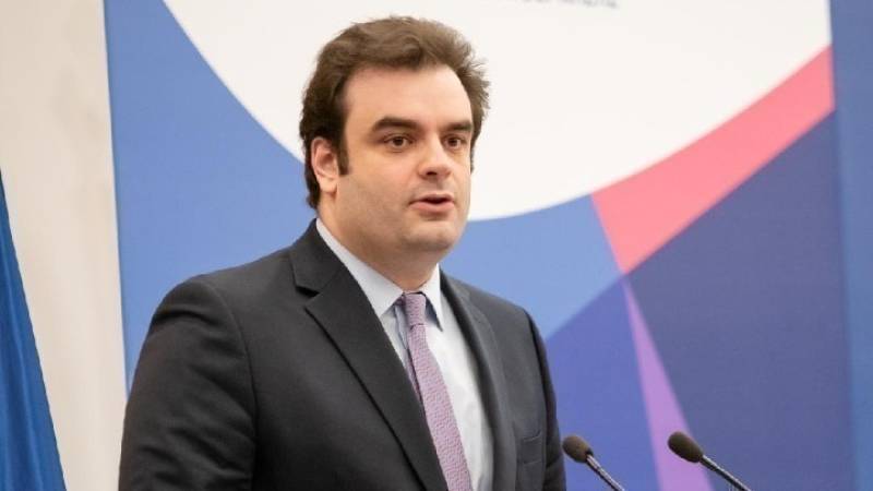 Πιερρακάκης: Σύντομα η λύση για τους πολίτες που εμβολιάστηκαν στο εξωτερικό
