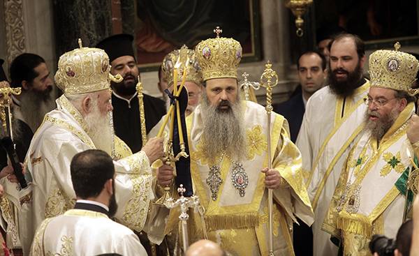 Με λαμπρότητα χειροτονήθηκε ο μητροπολίτης Σταγών και Μετεώρων ο Θεόκλητος Λαμπρινάκος (βίντεο)