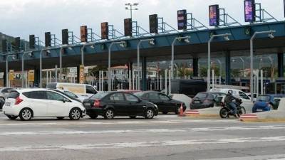 18.000 αυτοκίνητα πέρασαν από τα διόδια της Γέφυρας Μάναρη προς Μεσσηνία