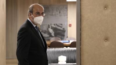 Χατζηδάκης: Με το νομοσχέδιο «Δουλειές ξανά», μπαίνει τέλος στα φαινόμενα κατάχρησης των παροχών στον ΟΑΕΔ (Βίντεο)