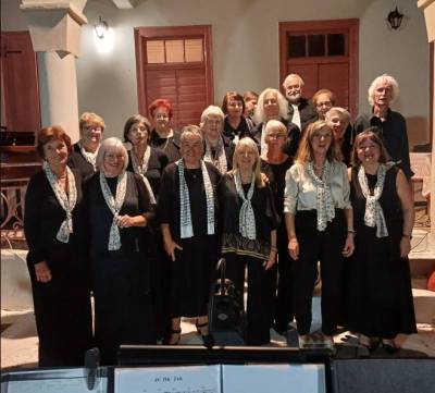 Χριστουγεννιάτικα άσματα από την χορωδία «Allegri»