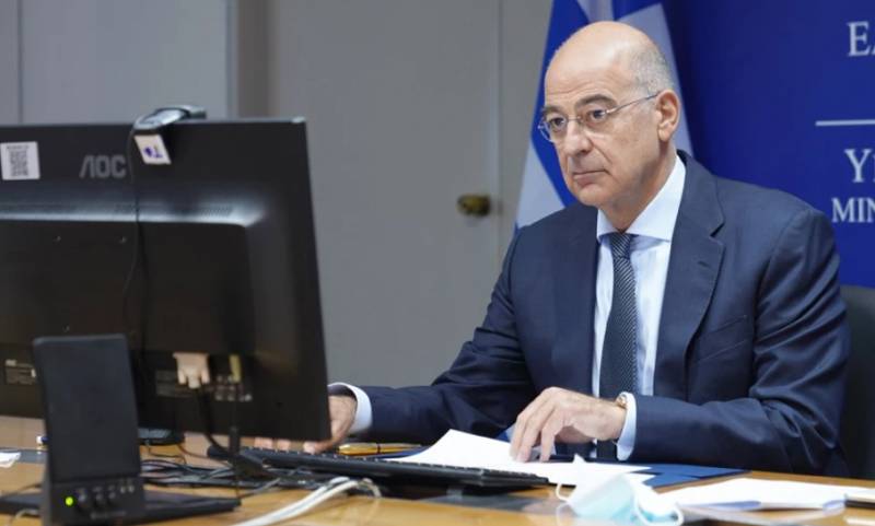 Δένδιας: Δεν ξεχνάμε τα αδέσποτα ζώα