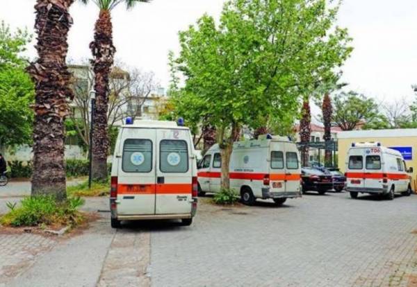 Νόσησε εργαζόμενος στο ΕΚΑΒ Καλαμάτας - Έκκληση προέδρους εργαζομένων για εμβολιασμό