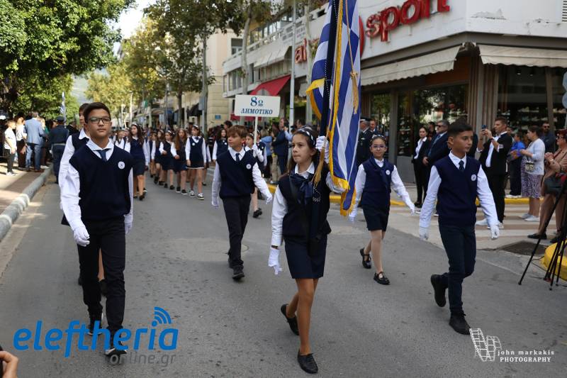 Λαμπρός εορτασμός της 28ης Οκτωβρίου στην Καλαμάτα (βίντεο-φωτογραφίες)