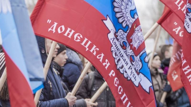 Δημοψηφίσματα στις υπό ρωσικό έλεγχο περιοχές για ένωση με την Ρωσία (βίντεο)