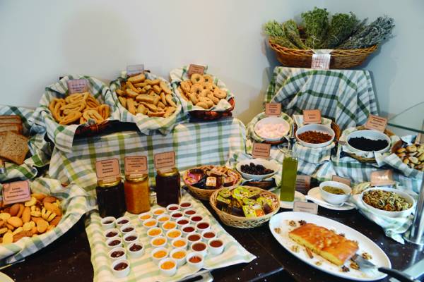 Μεσσηνιακά προϊόντα στον  μπουφέ των ξενοδοχείων