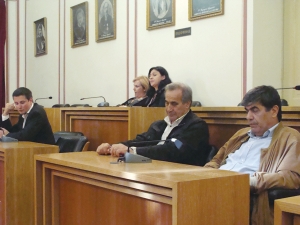 Κόντρα στη &quot;Φάρις&quot; για  βοήθημα σε φτωχή οικογένεια