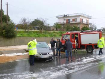 Τροχαίο από ισχυρή χαλαζόπτωση στη Νέα Είσοδο Καλαμάτας (βίντεο και φωτογραφίες)